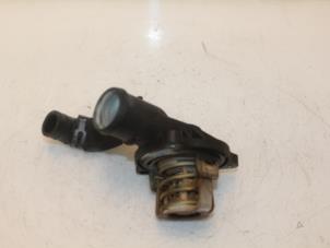 Gebruikte Thermostaathuis Audi A4 Avant (B8) 2.7 TDI V6 24V Prijs € 30,00 Margeregeling aangeboden door Van Gils Automotive
