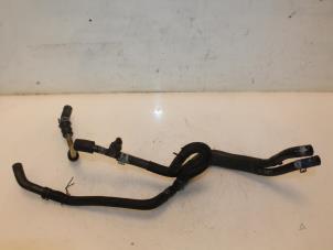 Gebruikte Brandstofleiding Audi A4 Avant (B8) 2.7 TDI V6 24V Prijs € 32,00 Margeregeling aangeboden door Van Gils Automotive