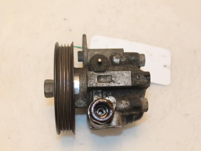 Gebruikte Pomp Servo Chevrolet Kalos (SF48) 1.2 Prijs € 60,00 Margeregeling aangeboden door Van Gils Automotive