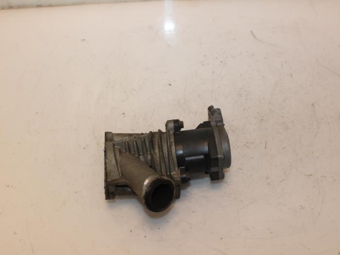 Gebruikte Uitlaat gasklep (EGR) Citroen C5 I Berline (DC) 2.0 HPI 16V Prijs € 60,00 Margeregeling aangeboden door Van Gils Automotive