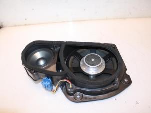 Gebruikte Speaker Mercedes CL (216) 5.5 CL-550 V8 32V Prijs € 76,00 Margeregeling aangeboden door Van Gils Automotive