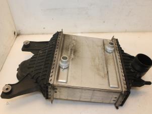 Gebruikte Intercooler Landrover Range Rover IV (LG) 3.0 TDV6 24V Prijs € 210,54 Inclusief btw aangeboden door Van Gils Automotive