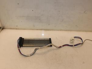 Gebruikte Element Kachelverwarming Landrover Range Rover IV (LG) 3.0 TDV6 24V Prijs € 131,89 Inclusief btw aangeboden door Van Gils Automotive