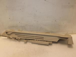 Gebruikte Hoedenplank Steun BMW X5 (F15) xDrive 40e PHEV 2.0 Prijs € 65,34 Inclusief btw aangeboden door Van Gils Automotive