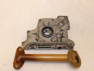 Gebruikte Oliepomp Volkswagen Golf VI (5K1) 1.4 16V Prijs € 38,00 Margeregeling aangeboden door Van Gils Automotive