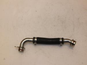 Gebruikte Oliedruk Leiding Audi A4 (B8) 1.8 TFSI 16V Prijs € 30,00 Margeregeling aangeboden door Van Gils Automotive