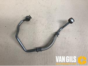 Gebruikte Oliedruk Leiding Peugeot Partner (GC/GF/GG/GJ/GK) 1.6 HDI 75 Prijs € 30,00 Margeregeling aangeboden door Van Gils Automotive