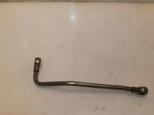 Gebruikte Oliedruk Leiding Toyota RAV4 (A3) 2.2 D-4D-F 16V 4x2 Prijs € 30,00 Margeregeling aangeboden door Van Gils Automotive