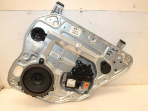 Gebruikte Raammechaniek 4Deurs rechts-achter Volvo V50 (MW) 1.8 16V Prijs € 37,00 Margeregeling aangeboden door Van Gils Automotive