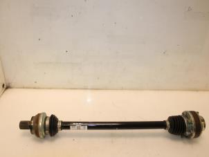 Gebruikte Steekas links-achter Volkswagen Golf VII (AUA) 2.0 R 4Motion 16V Prijs € 133,10 Inclusief btw aangeboden door Van Gils Automotive