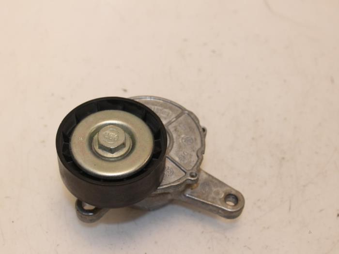 Gebruikte Spanner multiriem Audi Q2 (GAB/GAG) 2.0 TDI 16V 150 Quattro Prijs € 36,30 Inclusief btw aangeboden door Van Gils Automotive