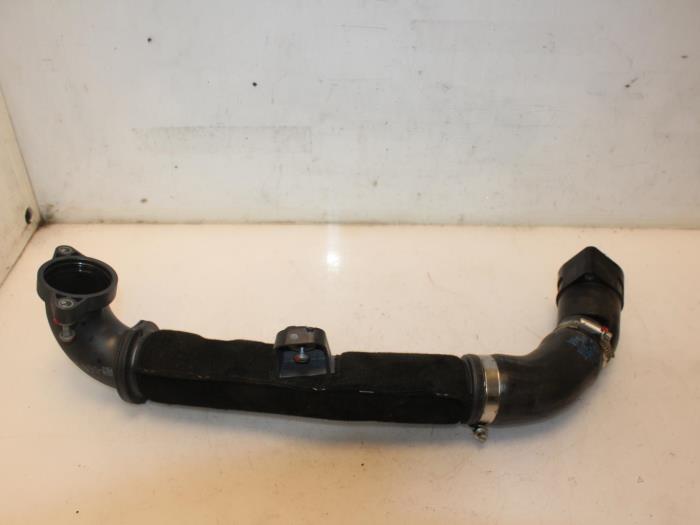 Gebruikte Intercooler Buis Audi Q2 (GAB/GAG) 2.0 TDI 16V 150 Quattro Prijs € 38,72 Inclusief btw aangeboden door Van Gils Automotive