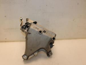 Gebruikte Motorsteun Volkswagen Touran (5T1) 1.4 TSI Prijs € 36,30 Inclusief btw aangeboden door Van Gils Automotive