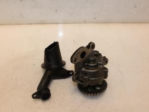 Gebruikte Oliepomp Ford Transit 2.2 TDCi 16V Prijs € 118,58 Inclusief btw aangeboden door Van Gils Automotive