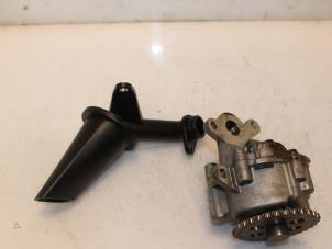 Gebruikte Oliepomp Ford Transit 2.2 TDCi 16V Euro 5 Prijs € 98,00 Margeregeling aangeboden door Van Gils Automotive