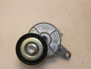 Gebruikte Spanner multiriem Volkswagen Touran (5T1) 1.6 TDI SCR BlueMotion Technology Prijs € 36,30 Inclusief btw aangeboden door Van Gils Automotive