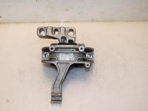 Gebruikte Motorsteun Volkswagen T-Roc I 2.0 TDI 150 4Motion 16V Prijs € 36,30 Inclusief btw aangeboden door Van Gils Automotive