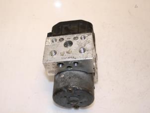 Gebruikte ABS Pomp Alfa Romeo 156 (932) 1.8 Twin Spark 16V Prijs € 75,00 Margeregeling aangeboden door Van Gils Automotive