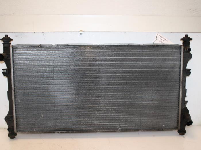 Gebruikte Radiateur Ford Transit 2.0 TDdi 16V 260S Prijs € 65,00 Margeregeling aangeboden door Van Gils Automotive