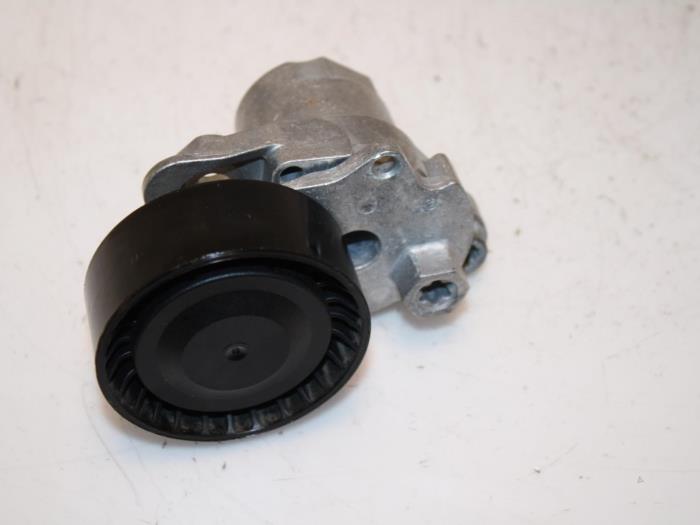 Spanner multiriem van een Volkswagen Golf VII Variant (AUVV) 1.5 TSI Evo BlueMotion 16V 2017