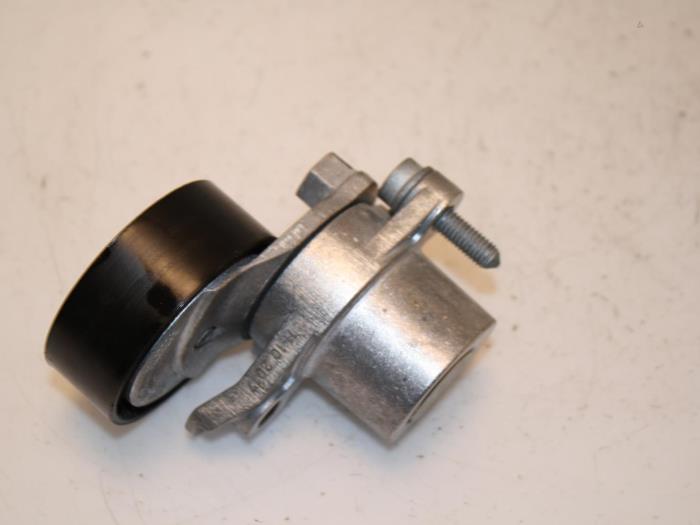 Spanner multiriem van een Volkswagen Golf VII Variant (AUVV) 1.5 TSI Evo BlueMotion 16V 2017