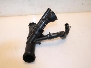 Gebruikte Waterpijp Volkswagen Touran (5T1) 1.6 TDI SCR BlueMotion Technology Prijs € 36,30 Inclusief btw aangeboden door Van Gils Automotive