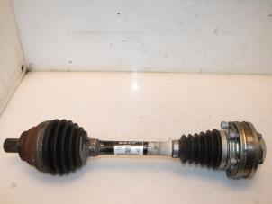 Gebruikte Steekas links-voor Volkswagen T-Roc I 2.0 TDI 150 4Motion 16V Prijs € 165,77 Inclusief btw aangeboden door Van Gils Automotive