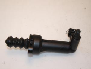 Gebruikte Koppeling Hulp Cilinder Volkswagen Polo VI (AW1) 1.0 TSI 12V Prijs € 36,30 Inclusief btw aangeboden door Van Gils Automotive