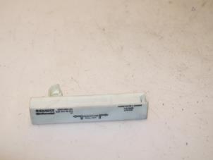 Gebruikte Antenne Renault Megane III Grandtour (KZ) 1.5 dCi 110 Prijs € 30,00 Margeregeling aangeboden door Van Gils Automotive