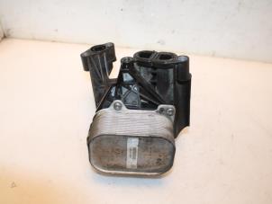 Gebruikte Oliefilterhuis Volkswagen Golf VII Variant (AUVV) 1.6 TDI 16V Prijs € 93,17 Inclusief btw aangeboden door Van Gils Automotive