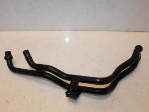 Gebruikte Waterpijp Volkswagen Touran (5T1) 1.8 TSI Prijs € 36,30 Inclusief btw aangeboden door Van Gils Automotive