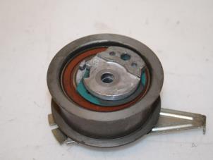 Gebruikte Spanrol Distributieriem Volkswagen Golf VII (AUA) 2.0 TDI 16V Prijs € 36,30 Inclusief btw aangeboden door Van Gils Automotive