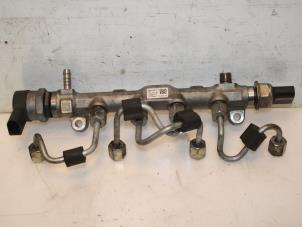 Gebruikte Injector brug Volkswagen Golf VII (AUA) 2.0 TDI 16V Prijs € 91,96 Inclusief btw aangeboden door Van Gils Automotive