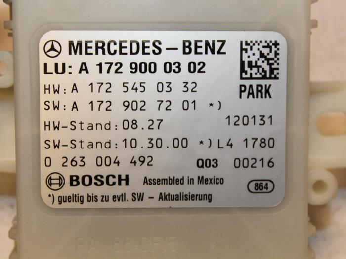Module PDC van een Mercedes-Benz SLK (R172) 1.8 250 16V BlueEFFICIENCY 2012