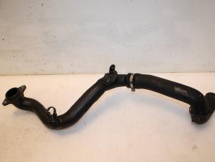 Gebruikte Intercooler Buis Fiat Fiorino (225) 1.3 JTD 16V Multijet Prijs € 37,00 Margeregeling aangeboden door Van Gils Automotive