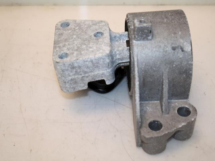Gebruikte Motorsteun Fiat Fiorino (225) 1.3 JTD 16V Multijet Prijs € 30,00 Margeregeling aangeboden door Van Gils Automotive