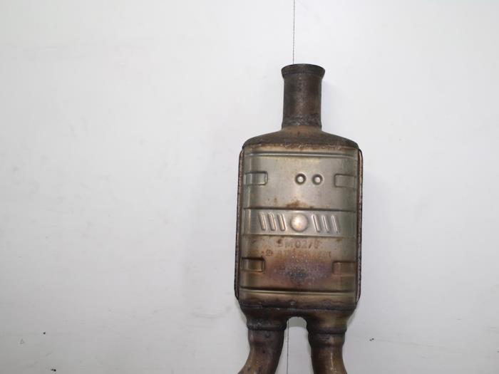 Uitlaat Einddemper van een Mercedes-Benz SLK (R172) 1.8 250 16V BlueEFFICIENCY 2012