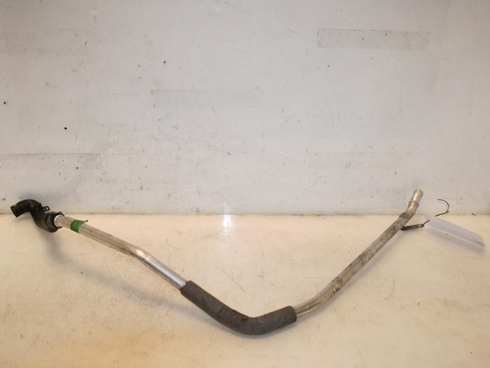 Waterpijp van een Mercedes-Benz C (W204) 6.2 C-63 AMG 32V Performance Package Plus 2010