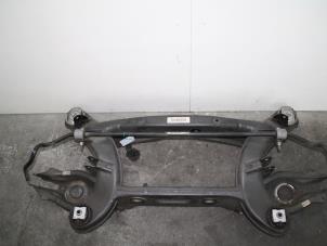 Gebruikte Subframe Mercedes E (W213) E-220d 2.0 Turbo 16V Prijs € 295,00 Margeregeling aangeboden door Van Gils Automotive