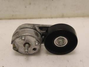 Gebruikte Spanrol Multiriem Landrover Range Rover IV (LG) 3.0 TDV6 24V Prijs € 65,34 Inclusief btw aangeboden door Van Gils Automotive