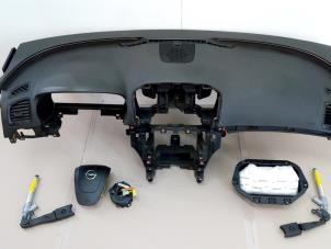 Gebruikte Module + Airbag Set Opel Insignia Sports Tourer 1.4 Turbo 16V Ecotec Prijs € 874,00 Margeregeling aangeboden door Van Gils Automotive