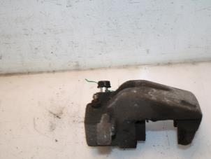 Gebruikte Remklauw (Tang) rechts-achter Toyota Avensis Wagon (T25/B1E) 2.0 16V VVT-i D4 Prijs € 33,00 Margeregeling aangeboden door Van Gils Automotive