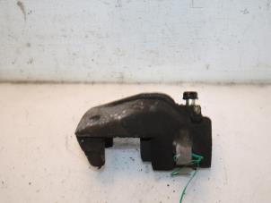 Gebruikte Remklauw (Tang) links-achter Toyota Avensis Wagon (T25/B1E) 2.0 16V VVT-i D4 Prijs € 33,00 Margeregeling aangeboden door Van Gils Automotive