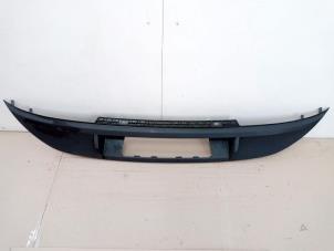 Gebruikte Bumperlijst midden-achter Volkswagen Touran (1T3) 2.0 TDI 16V 140 Prijs € 109,00 Margeregeling aangeboden door Van Gils Automotive