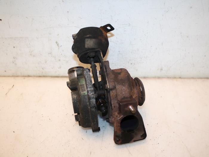 Gebruikte G-lader Volvo V50 (MW) 2.0 D 16V Prijs € 229,00 Margeregeling aangeboden door Van Gils Automotive