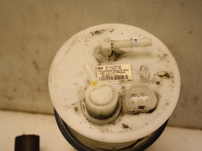 Petrol pump Kia Picanto O167935 3111007150 VanGilsAutomotive