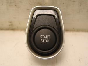 Gebruikte Start/Stop schakelaar BMW 3 serie (F30) 330e Prijs € 36,30 Inclusief btw aangeboden door Van Gils Automotive