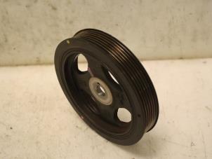 Gebruikte Krukas Poelie Mitsubishi Space Star (A0) 1.0 12V Prijs € 32,00 Margeregeling aangeboden door Van Gils Automotive