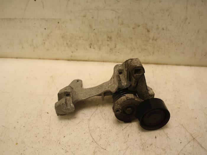 Gebruikte Spanner multiriem Renault Clio IV Estate/Grandtour (7R) 0.9 Energy TCE 90 12V Prijs € 32,00 Margeregeling aangeboden door Van Gils Automotive
