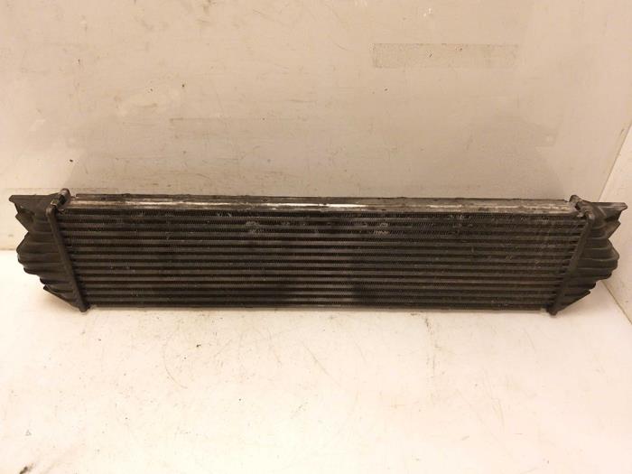 Gebruikte Intercooler Nissan Interstar (X70) 2.5 dCi 16V Prijs € 60,00 Margeregeling aangeboden door Van Gils Automotive